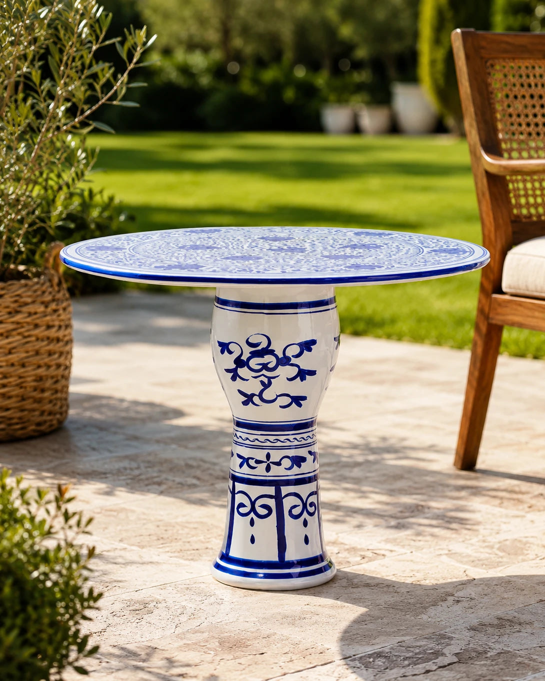Blue & White Heritage Bloom Center Table