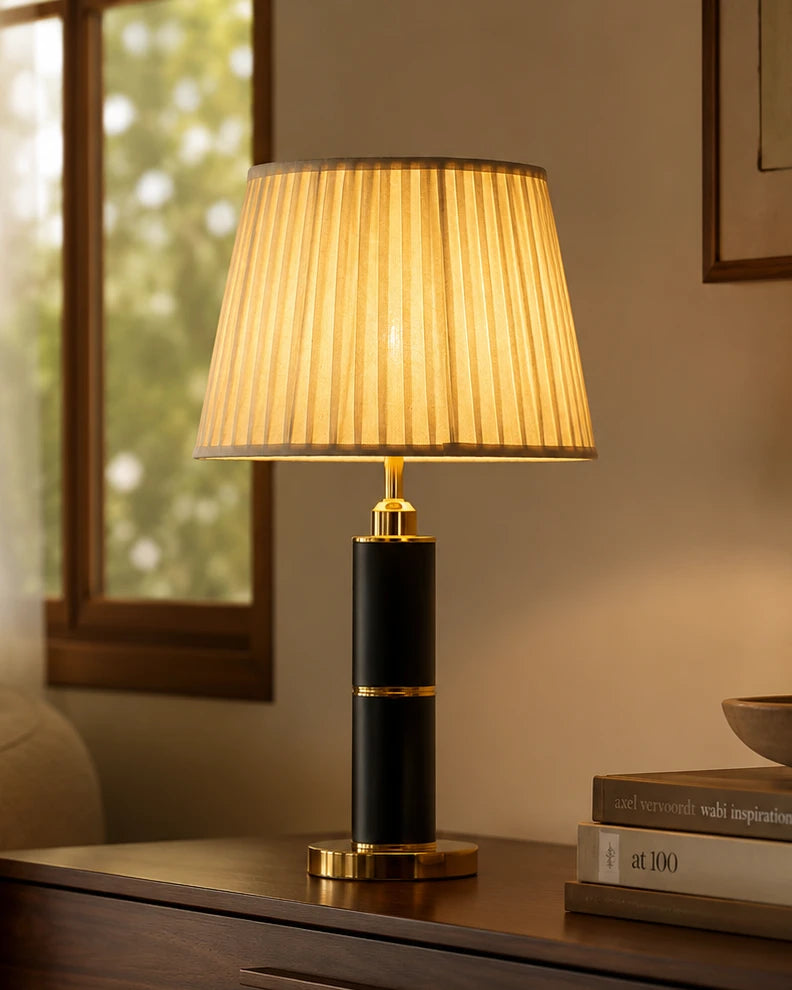 Nordic Modern Metal Table Lamp 