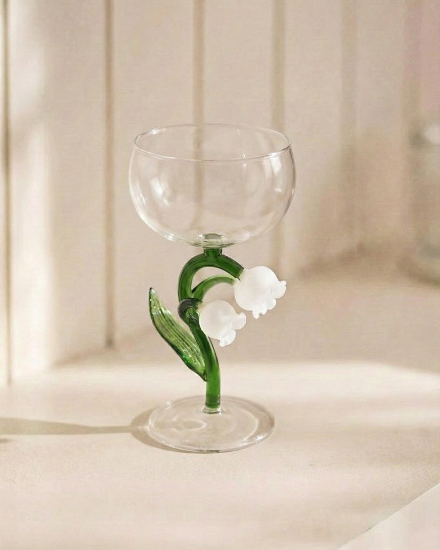 Lily Bloom Stem Wine Glass 