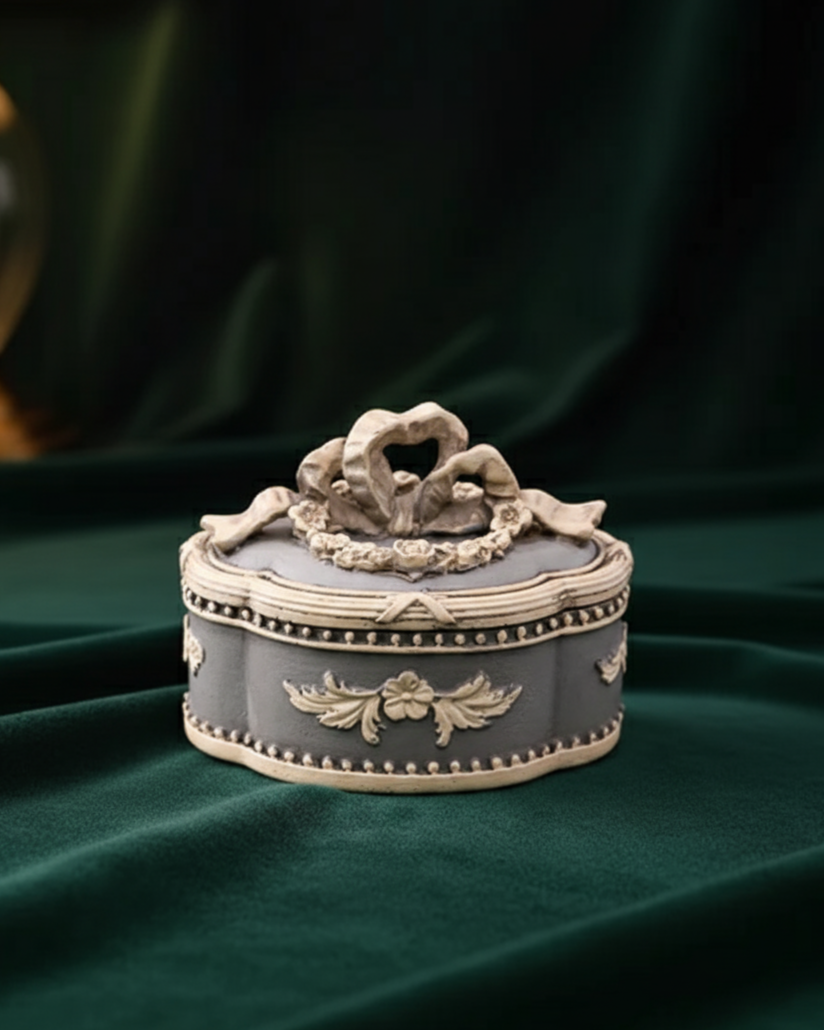 Vintage Bow Ceramic Jewelry Box 