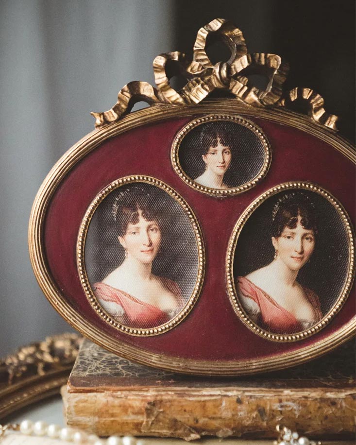 Heirloom 3-Picture Photo Frame
