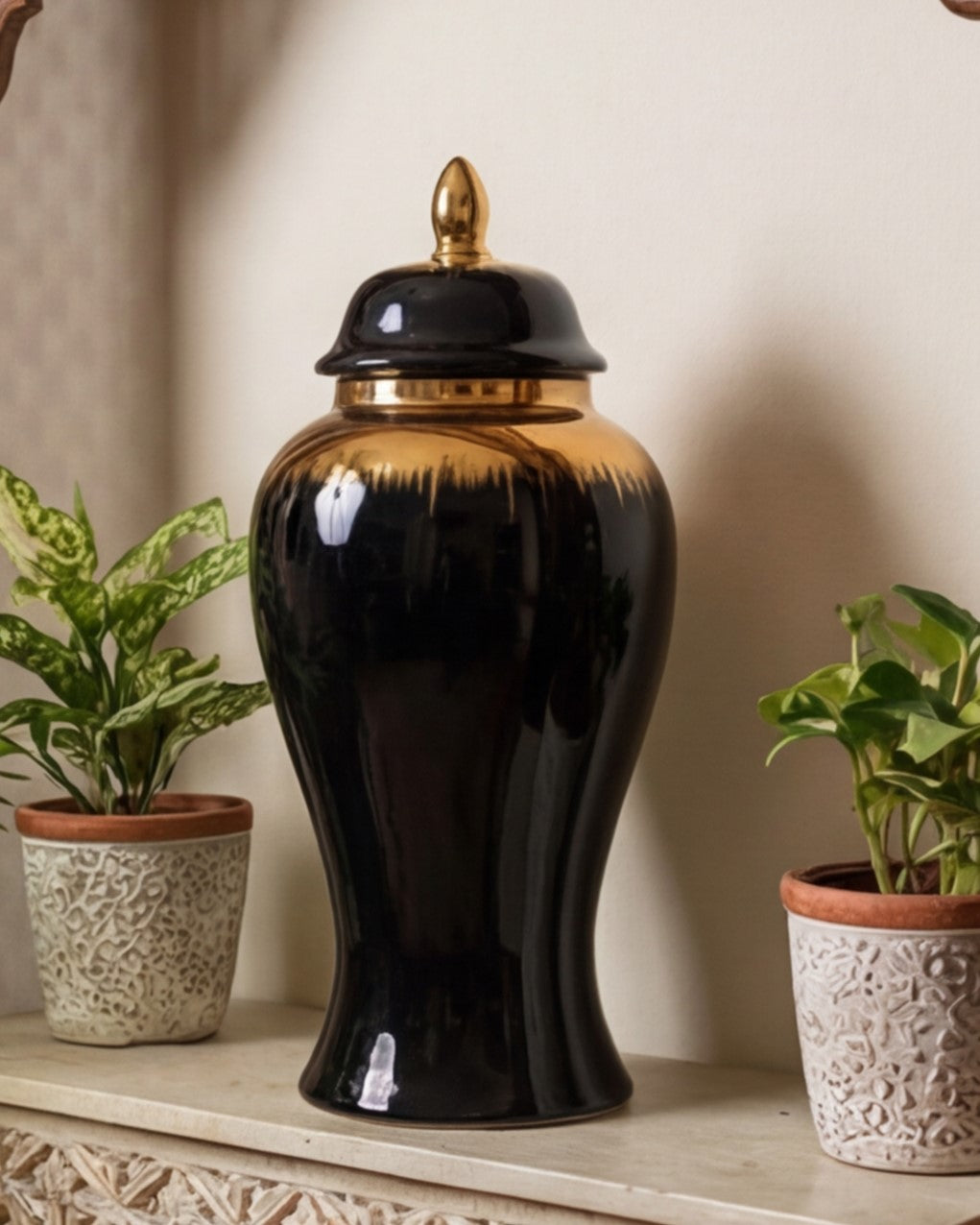 Royal Onyx Golden Rim Temple Jar - Large 