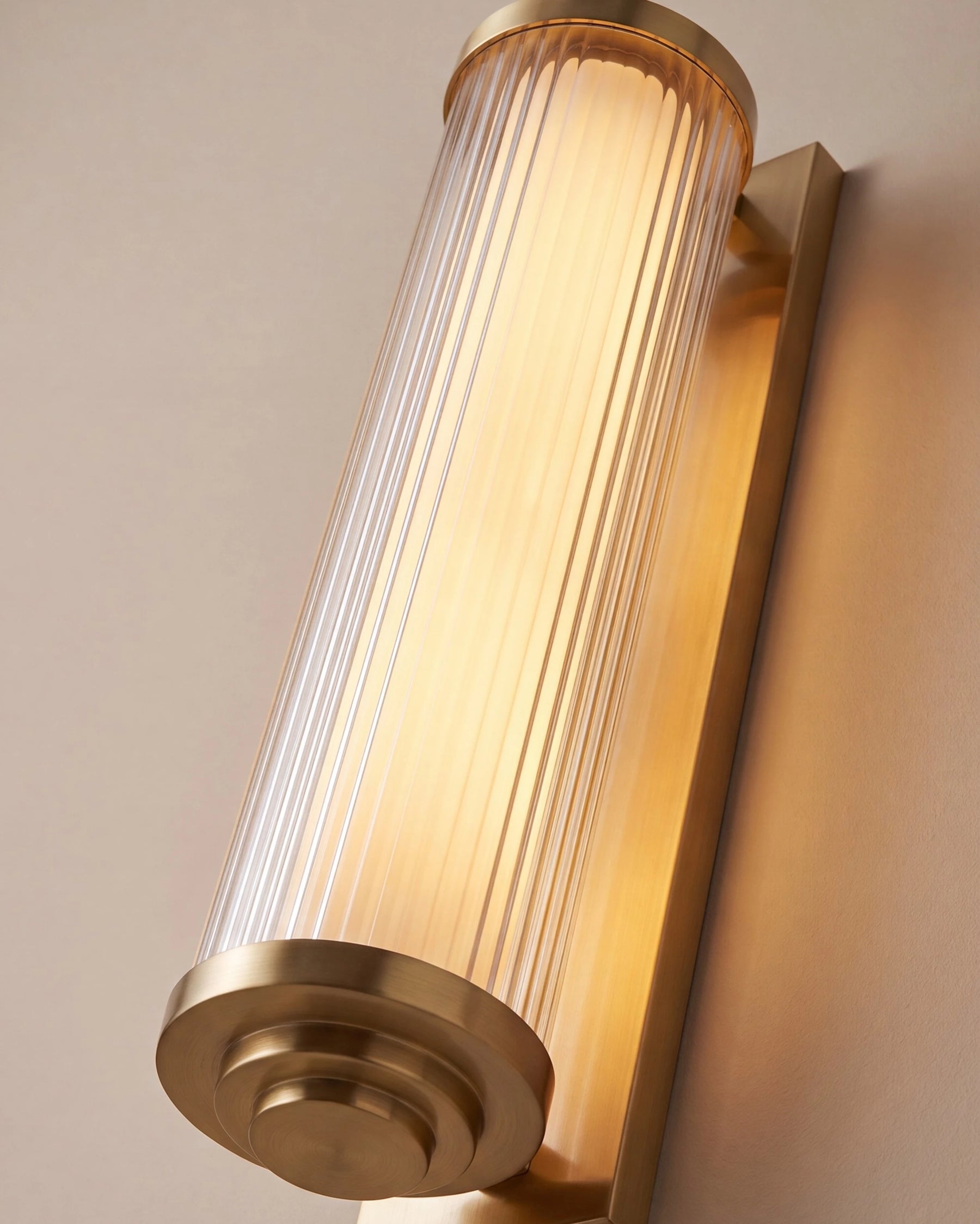 Linear Glow Wall Light 