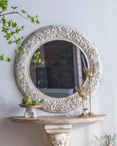 Old-fashioned Carved Wall Mirror 