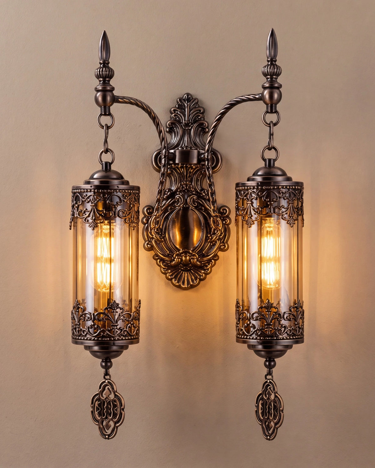 Regal Vintage Lantern Wall Light