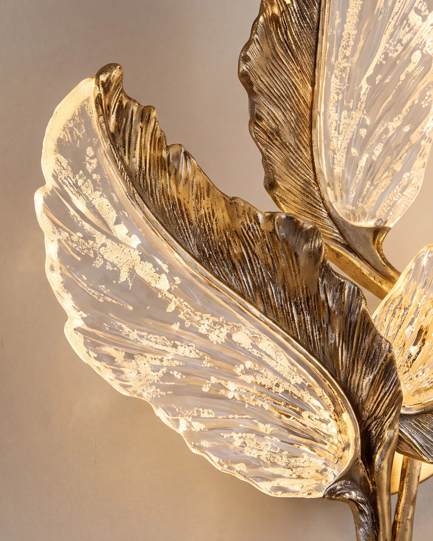 Golden Leaf Wall Sconce 