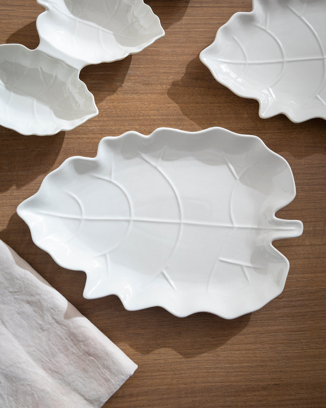 Ivory Leaf - 9 Piece Dinner Set 