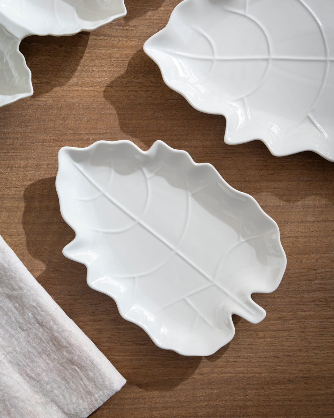 Ivory Leaf - 9 Piece Dinner Set 
