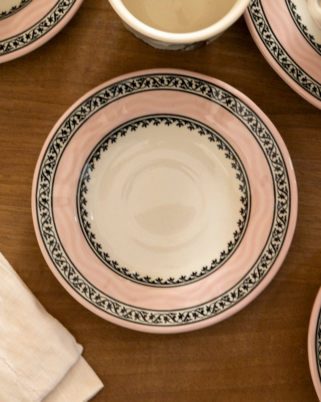 Windmill Heritage - 19 Piece Tea Set 