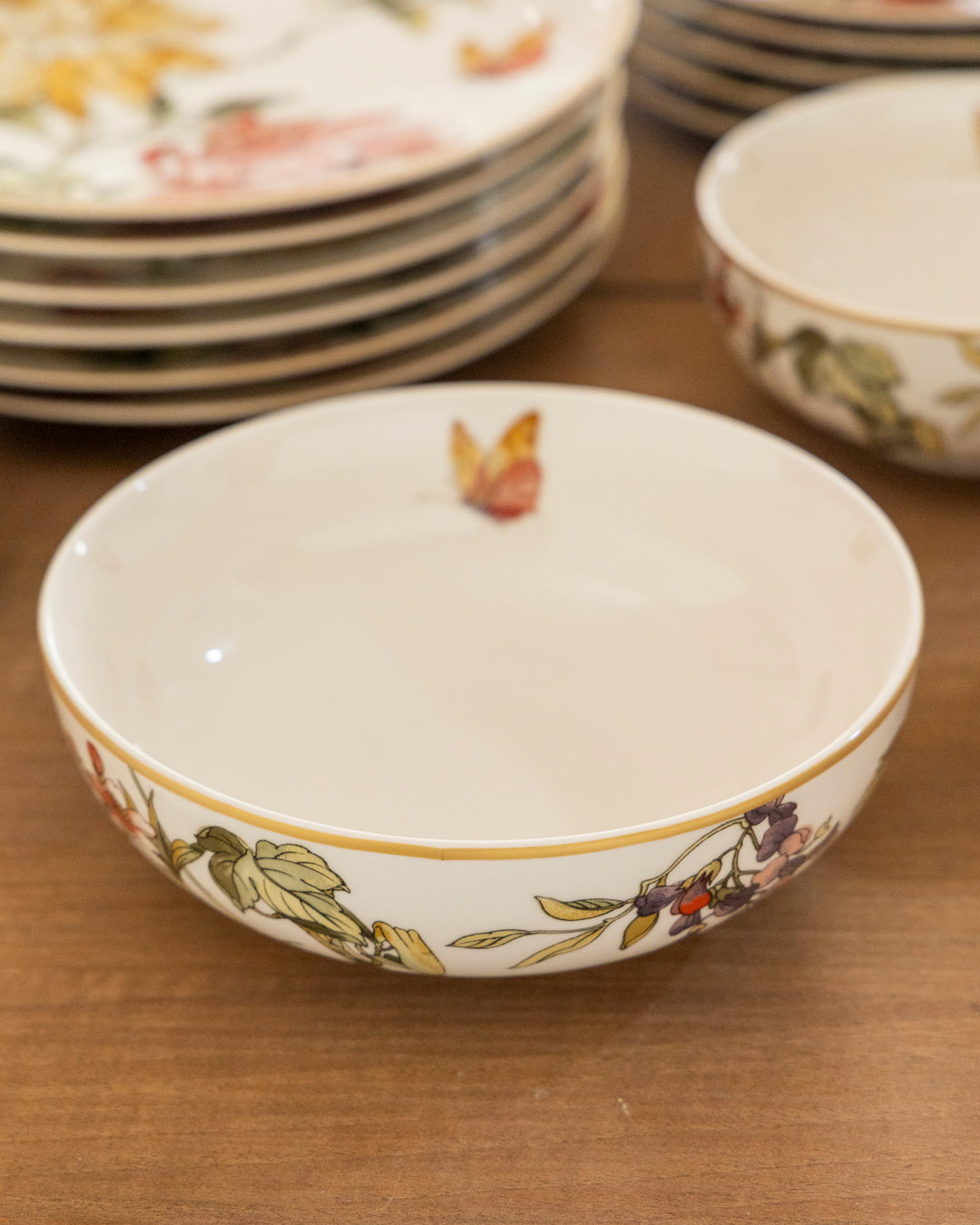 Vintage Garden Bloom - 21 Piece  Dinner Set 