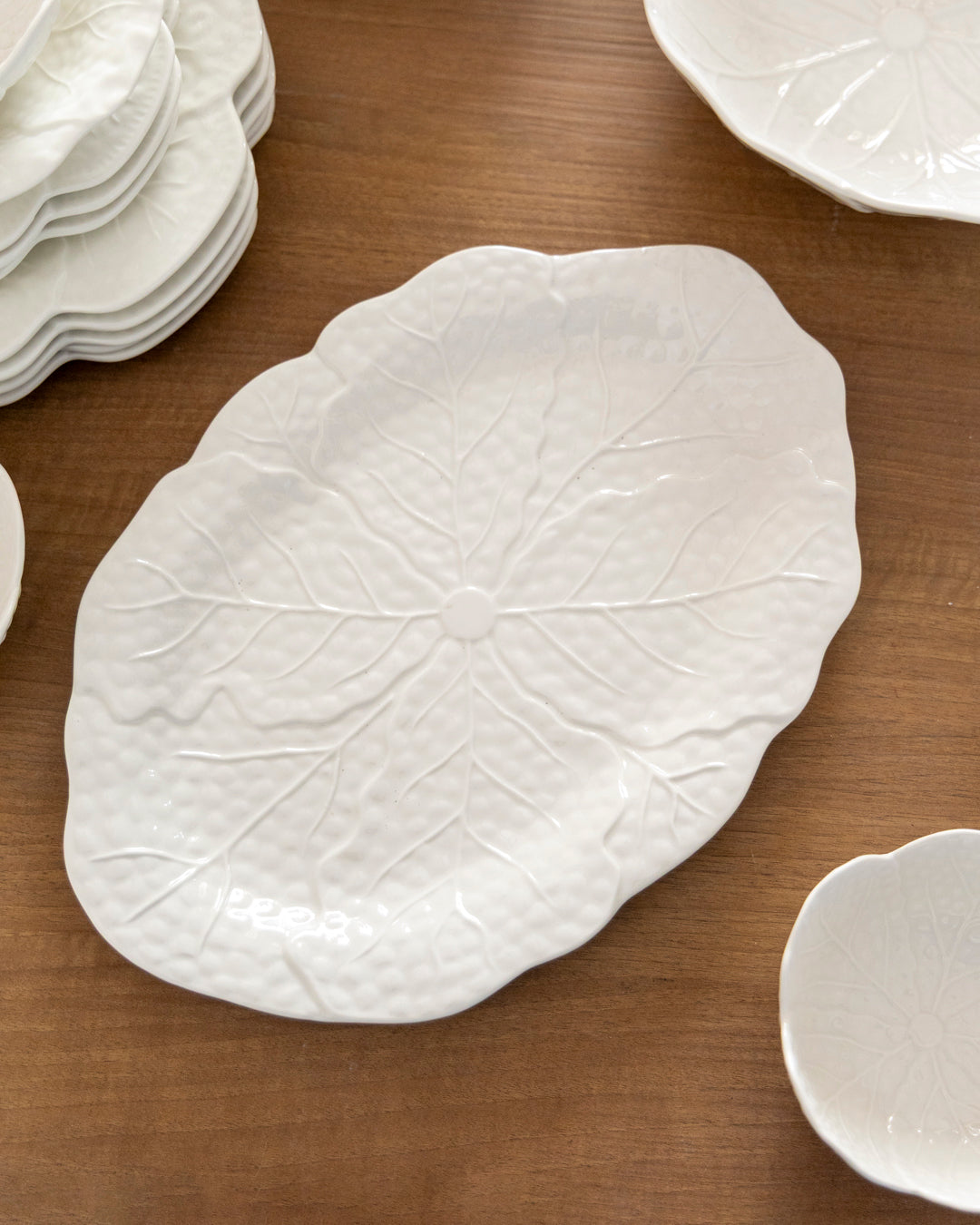 White Leaf Elegance - 26 Piece Dinner Set 