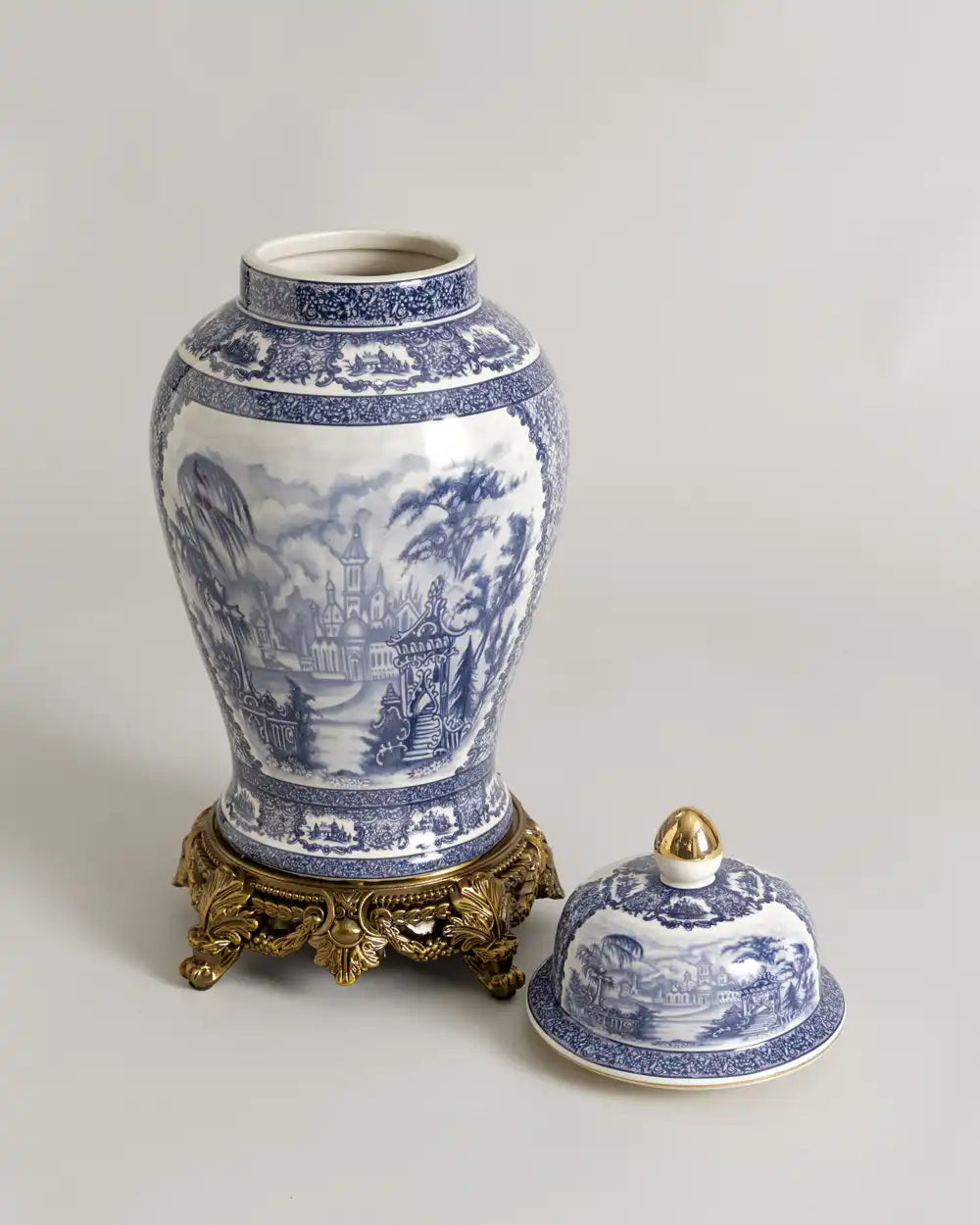 'Toile de Jouy' Victorian Ornamental Temple Jar - Small