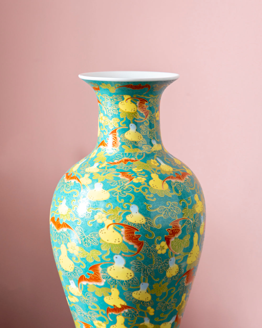 Dragon & Gourd Motif Decorative Vase