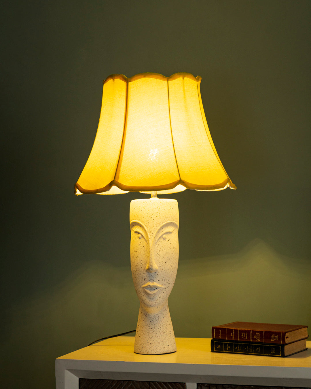 Artistic Illumination: Human Face Table Lamp 