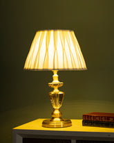 Shimmering Crystal Table Lamp 