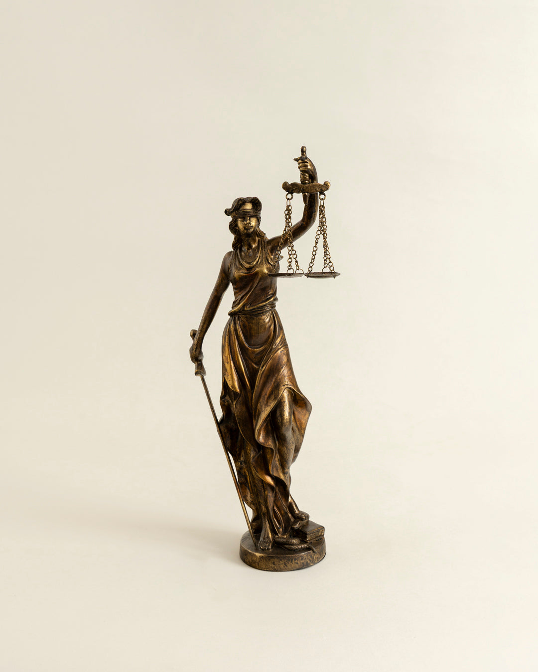 Justice Lady Decorative Figurine 