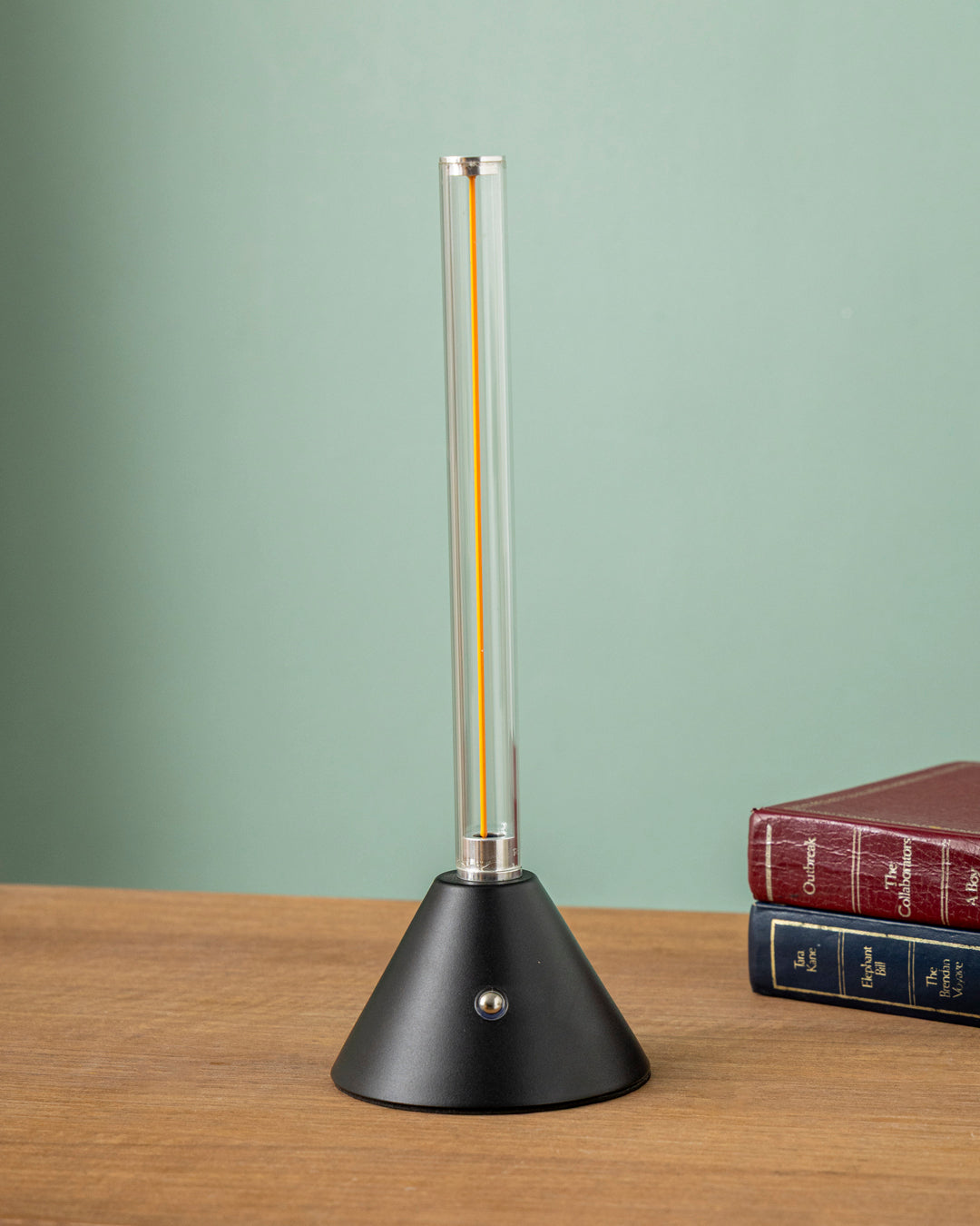 Linear Glow Desk Lamp - Black 