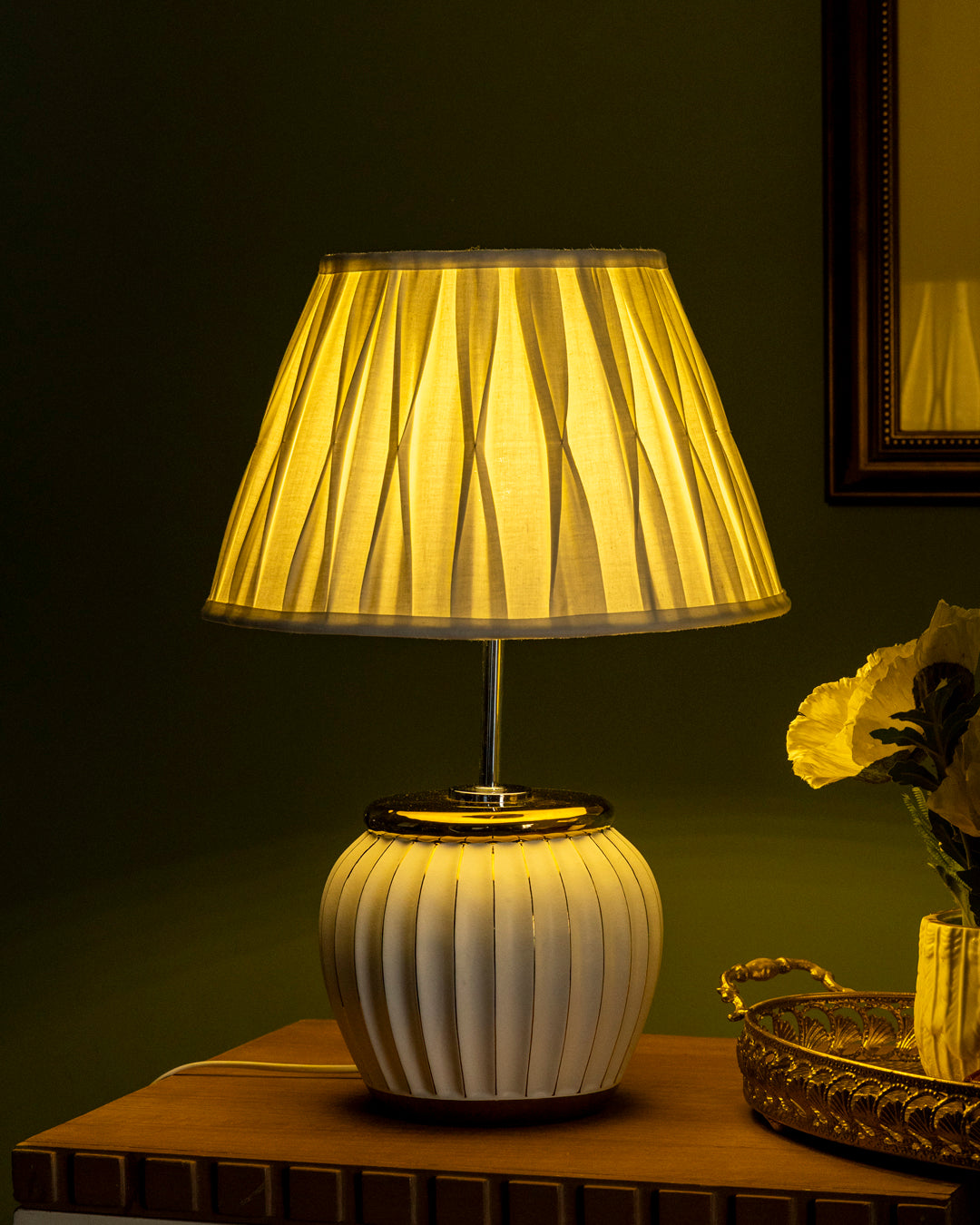 Orin Ridge Ceramic Table Lamp - White 