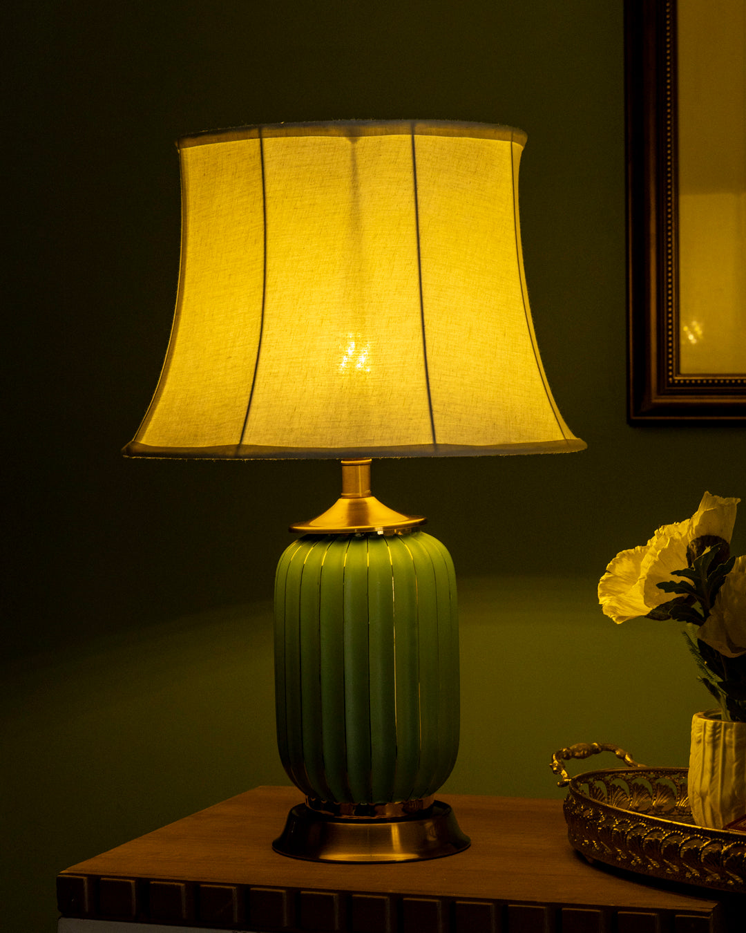 Emerald Glow Table Lamp 