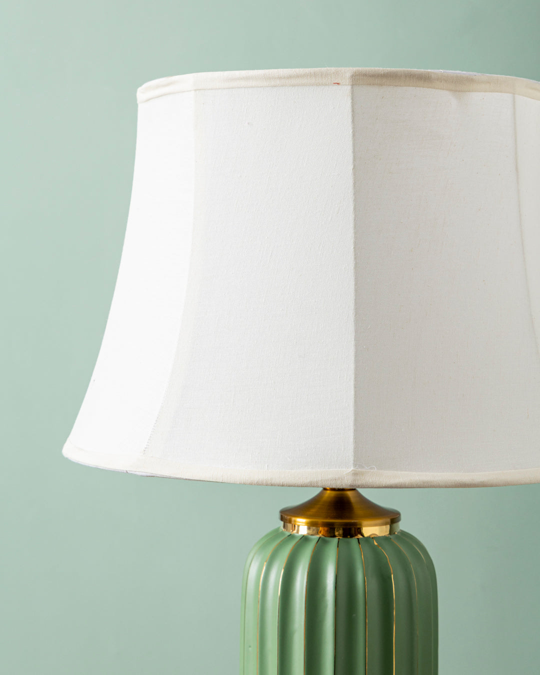 Scalloped Bell Shade Table Lamp - Green 