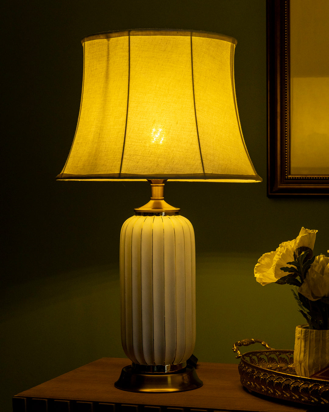 Scalloped Bell Shade Table Lamp - White 
