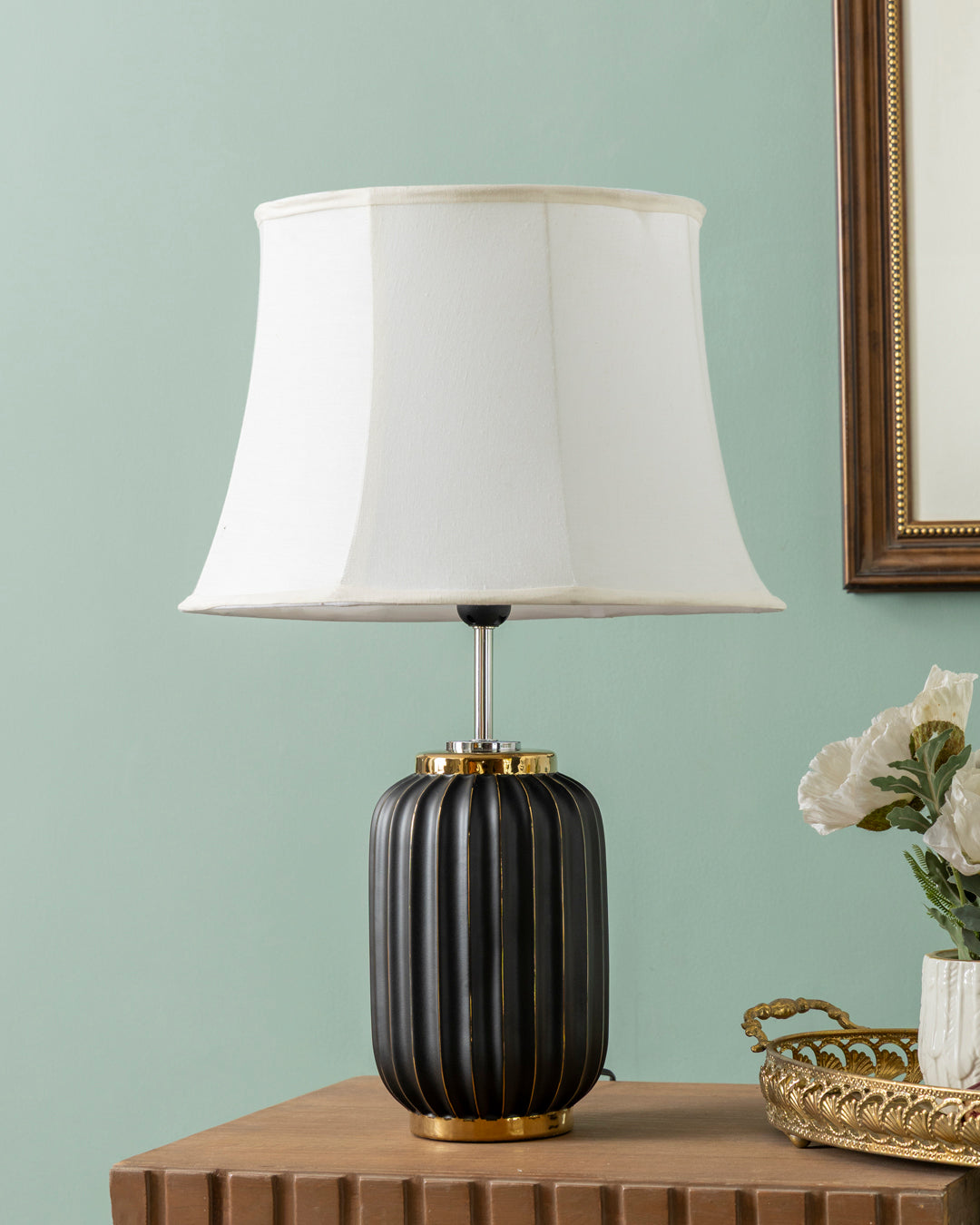 Atlas Column Table Lamp - Black 