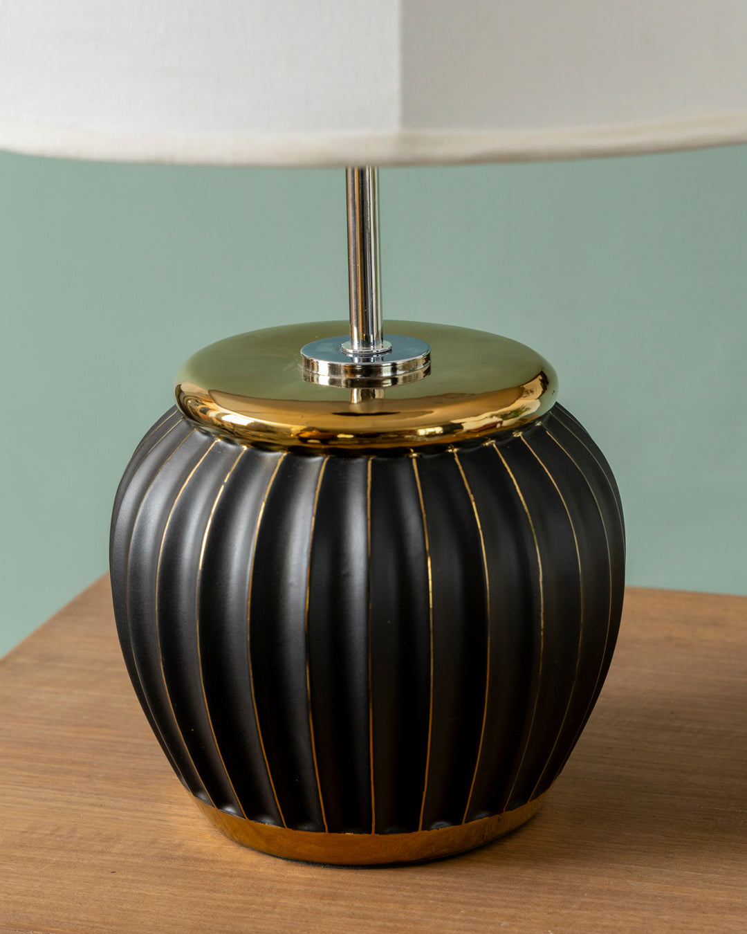 Orin Ridge Ceramic Table Lamp - Black 