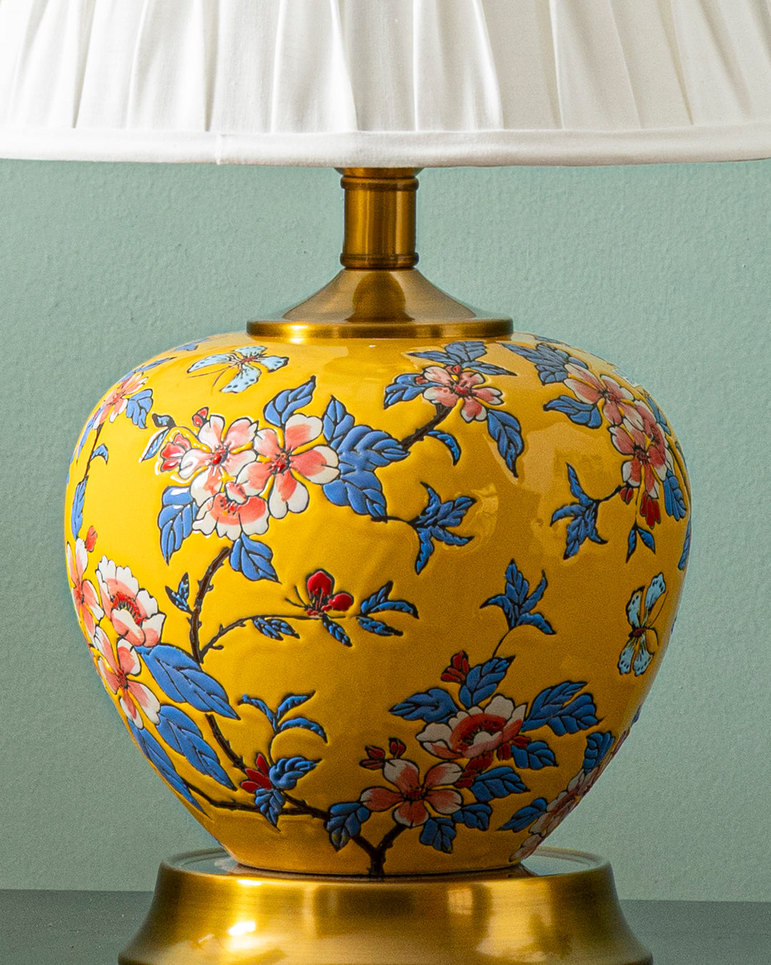 Golden Bloom Heritage Table Lamp 