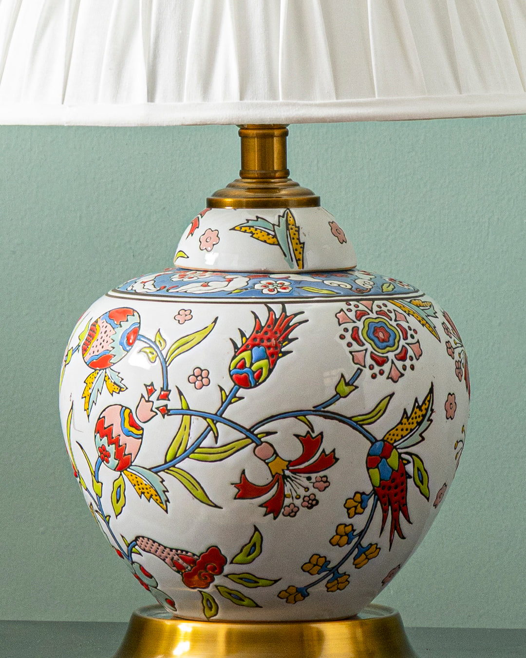 Floral Radiance Ceramic Table Lamp 