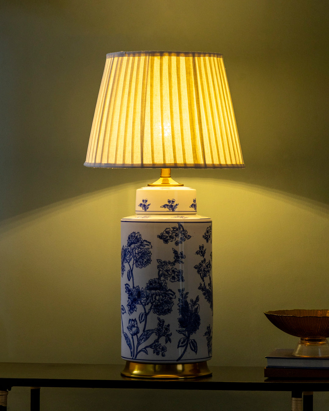 Blue Garden Ceramic Table Lamp 