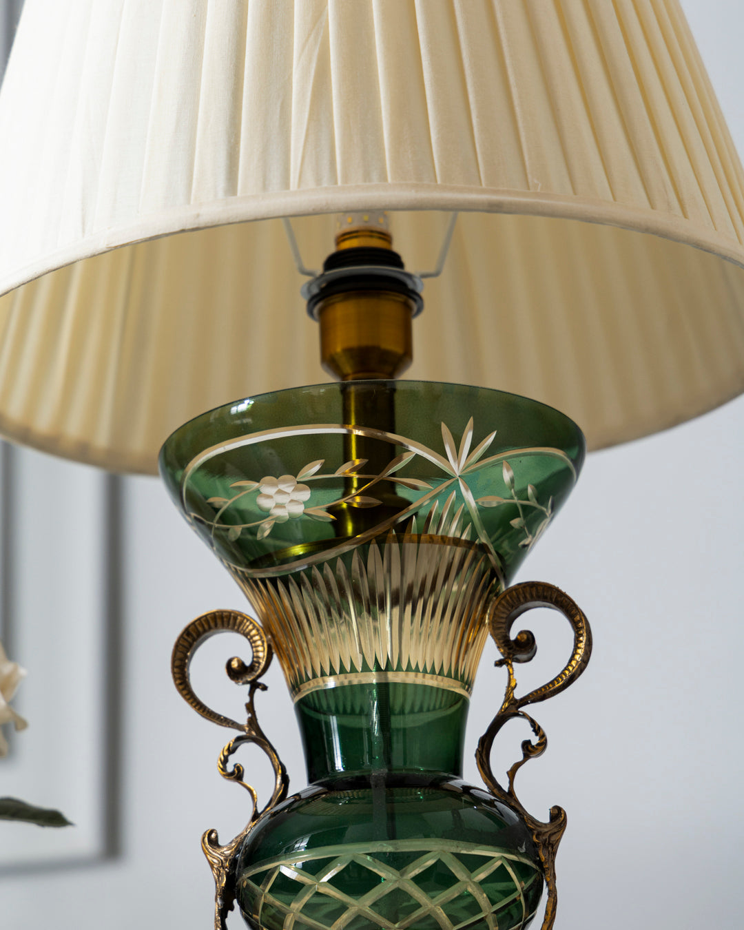 Emerald Regal Etched Table Lamp 