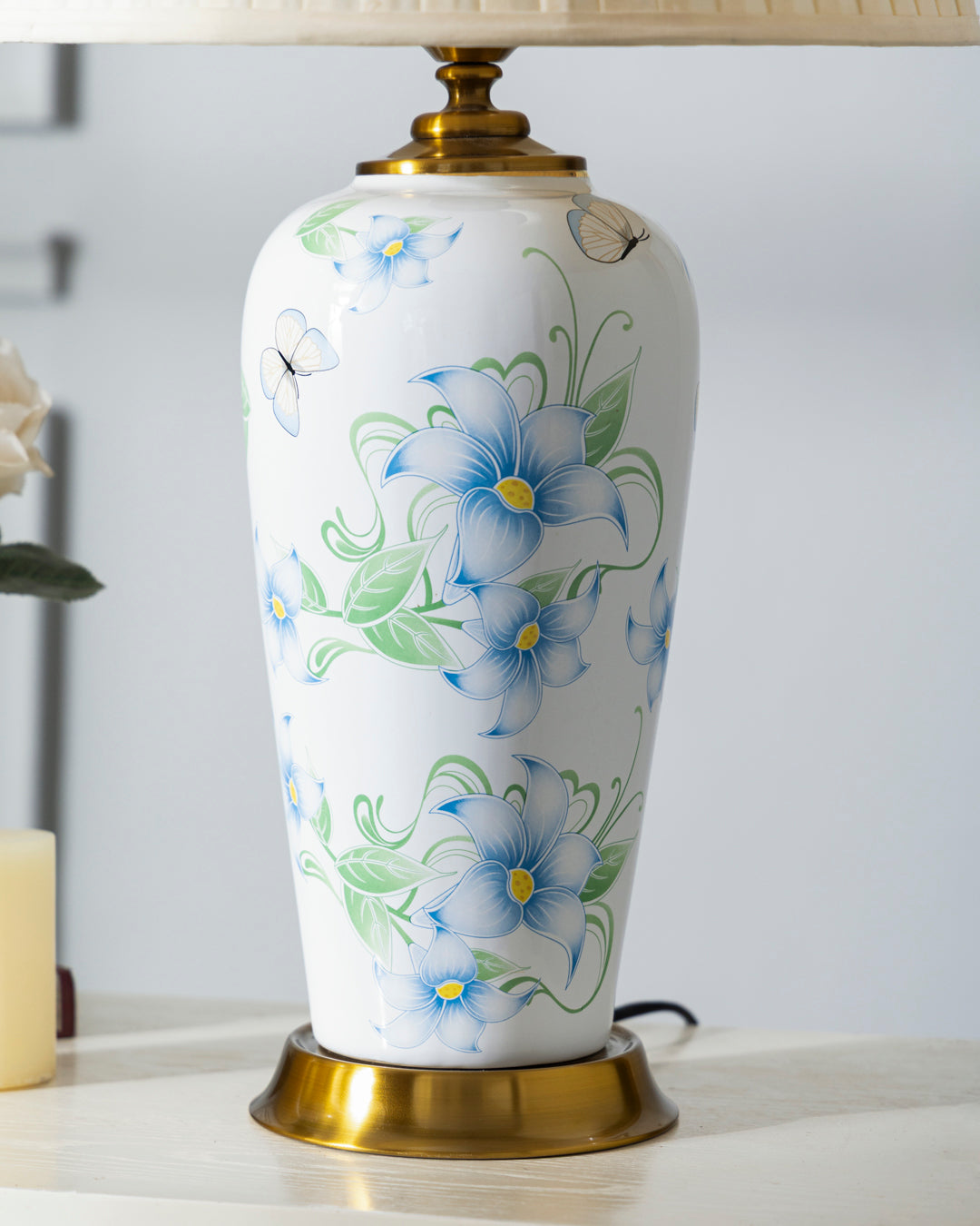 Ivory Garden Bloom Table Lamp 