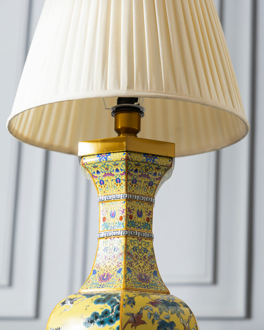 Midnight Bird Motifs Cloisonné Table Lamp 