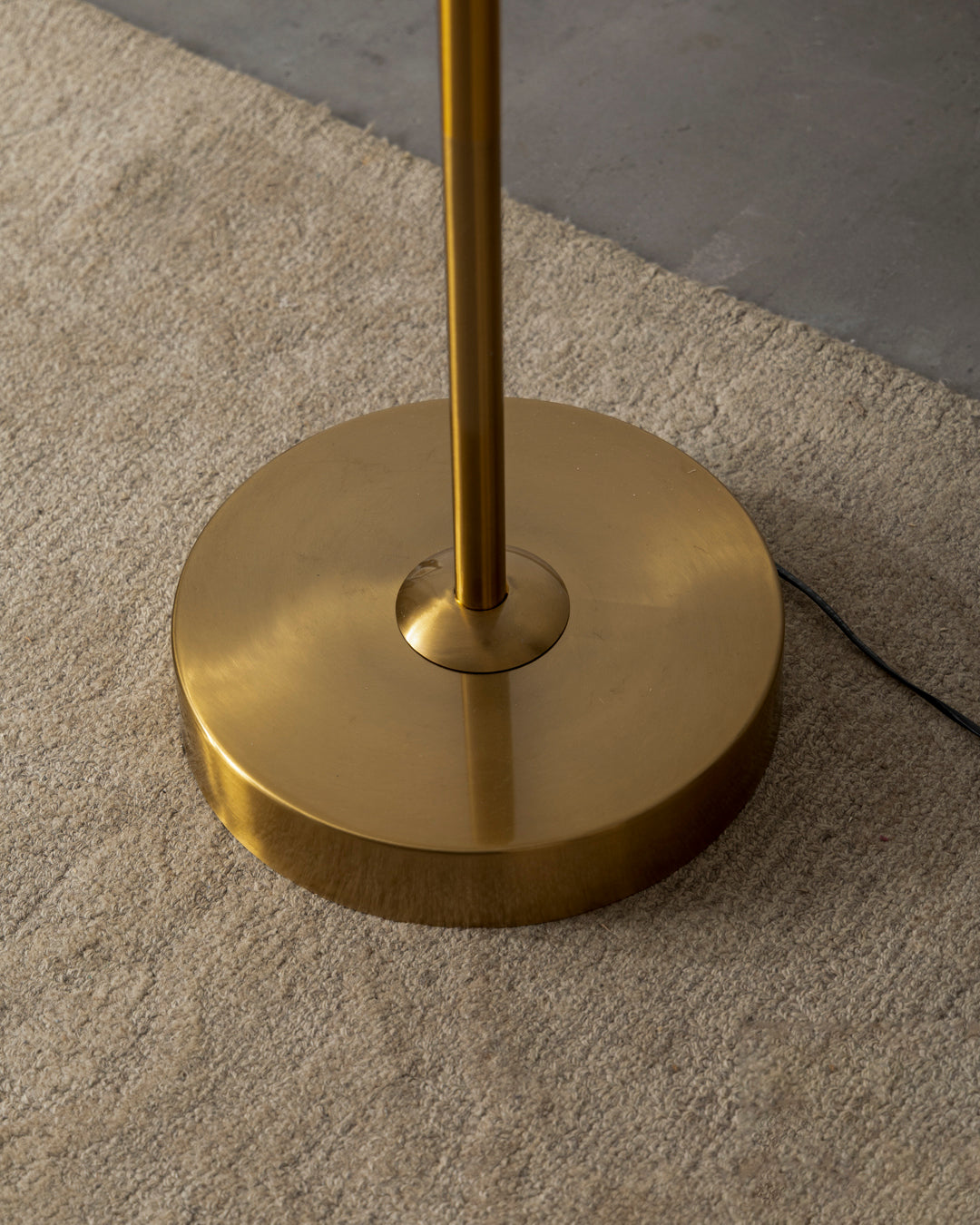 Blue & White Floral Motif Table Lamp 