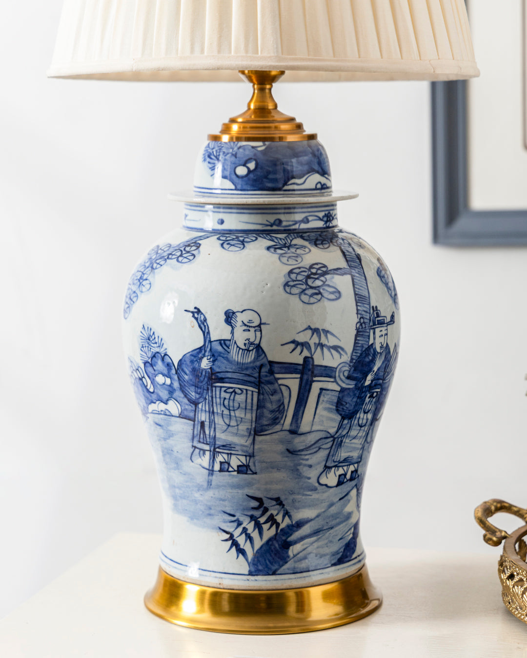 Blue Ming Classic Table Lamp 