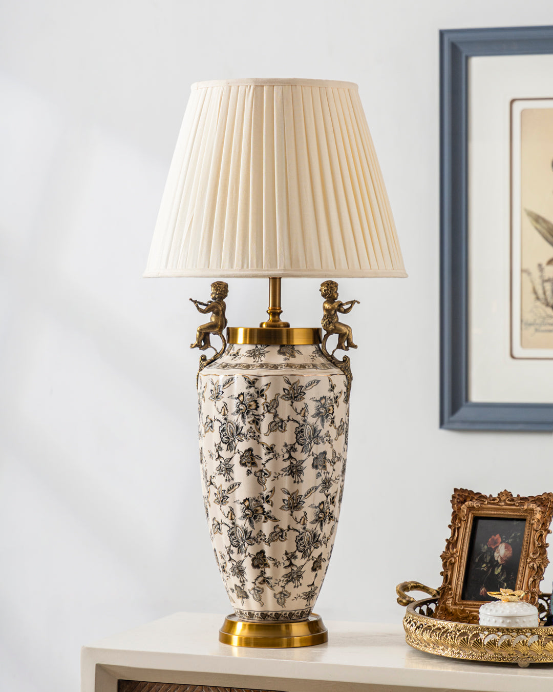 'Royal Noir' Ornamental Table Lamp 