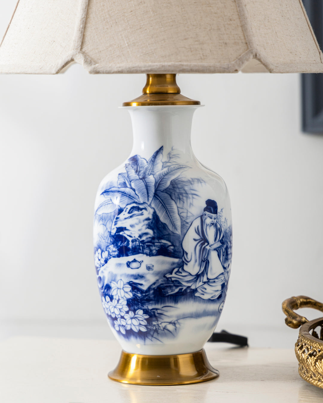 Elderly Wise Man Blue & White Table Lamp 