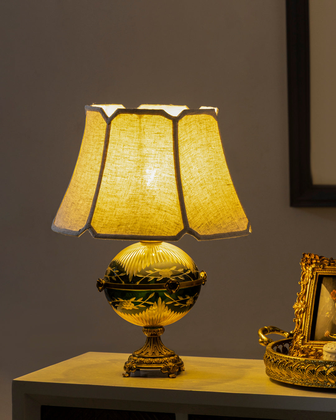 Emerald Laurel Glass Table Lamp 