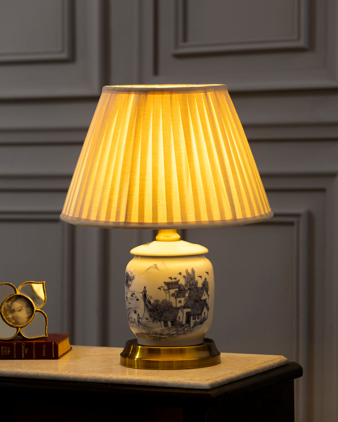 Blue Heritage Cottage Table Lamp 