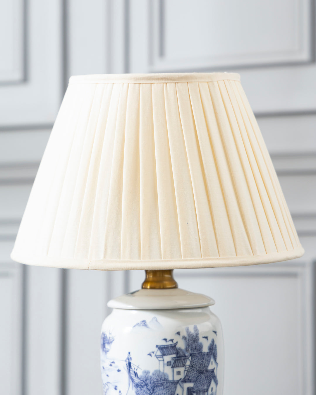 Blue Heritage Cottage Table Lamp 