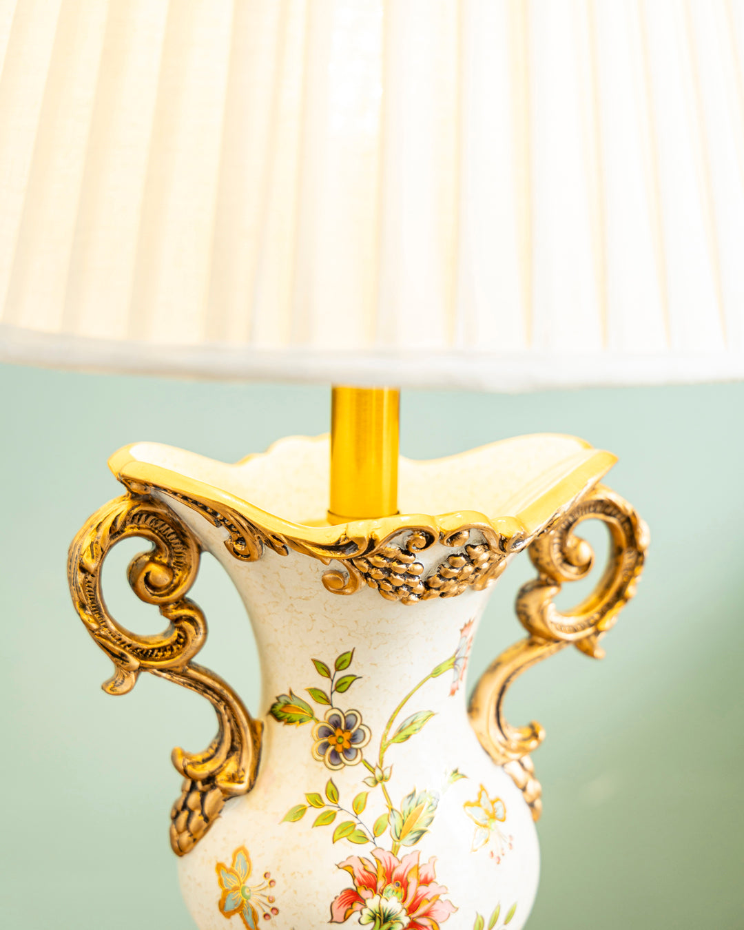 Ivory Blossom Ornate Table Lamp 