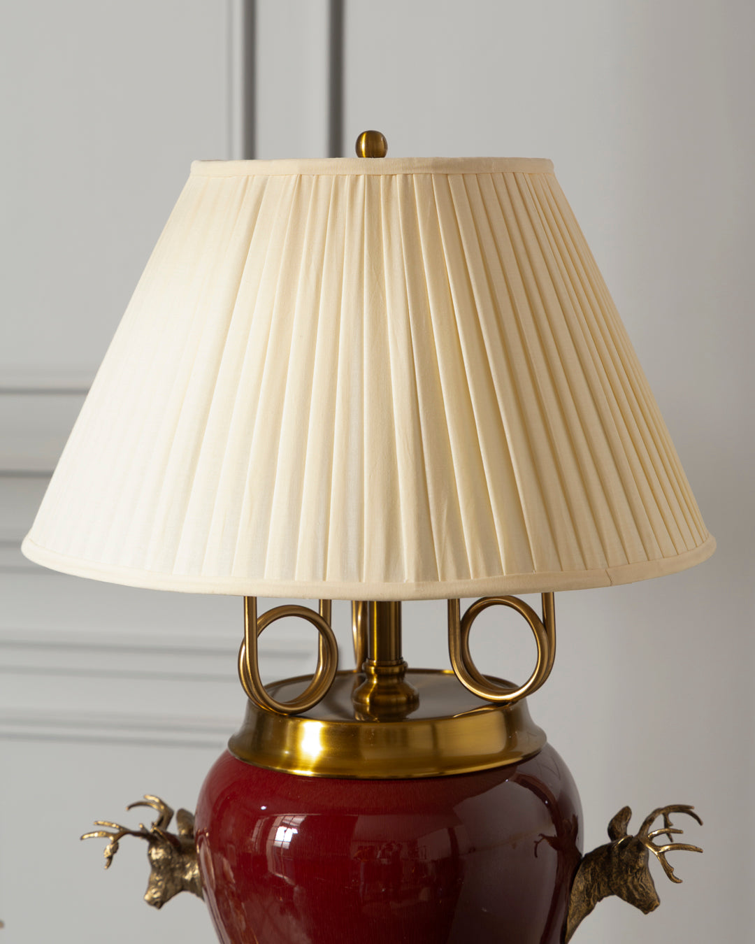 Majestic Brass Deer Crest Table Lamp 