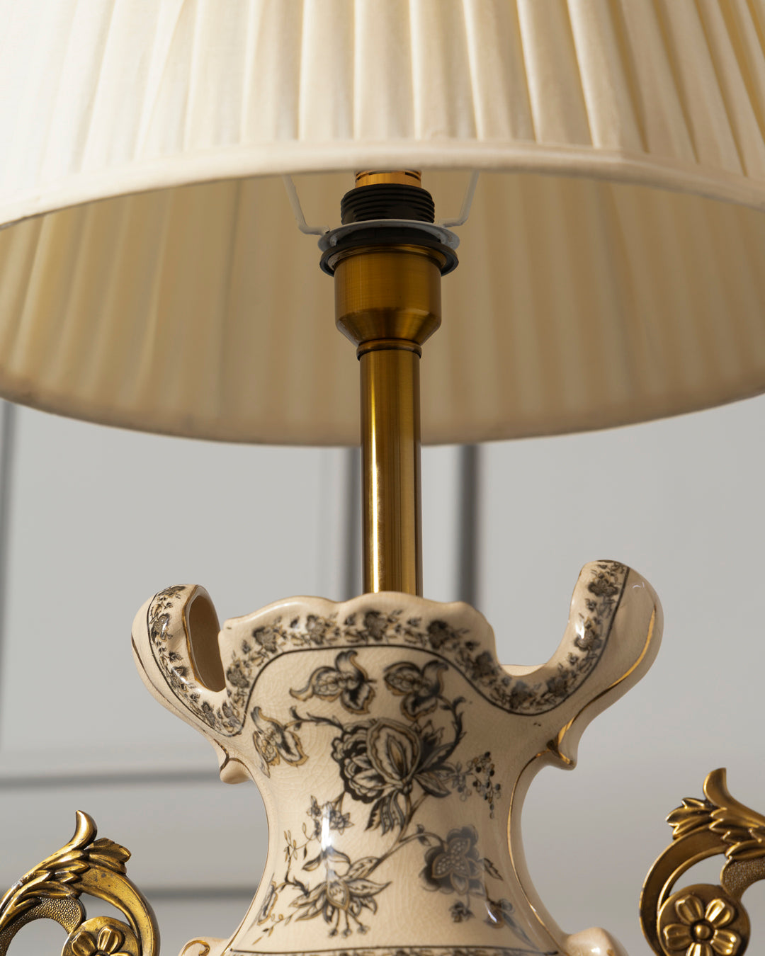Royal Baroque Bloom Table Lamp 