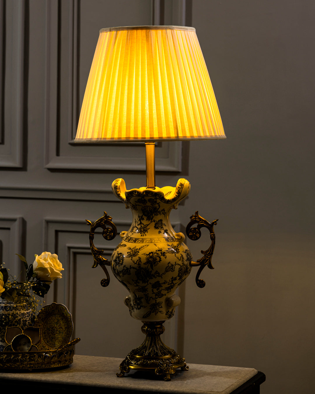 Royal Baroque Bloom Table Lamp 