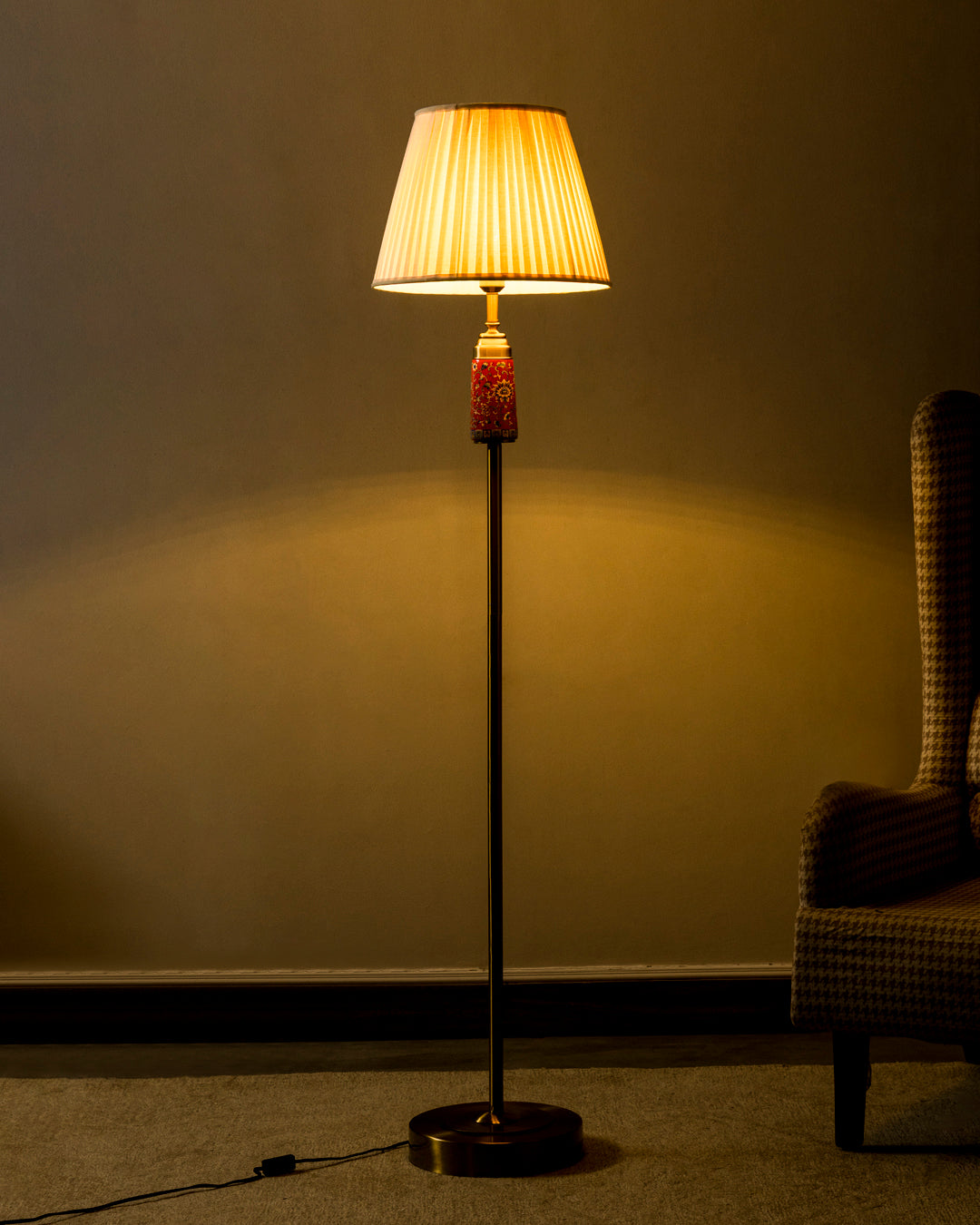 Scarlet Bloom Floor Lamp 