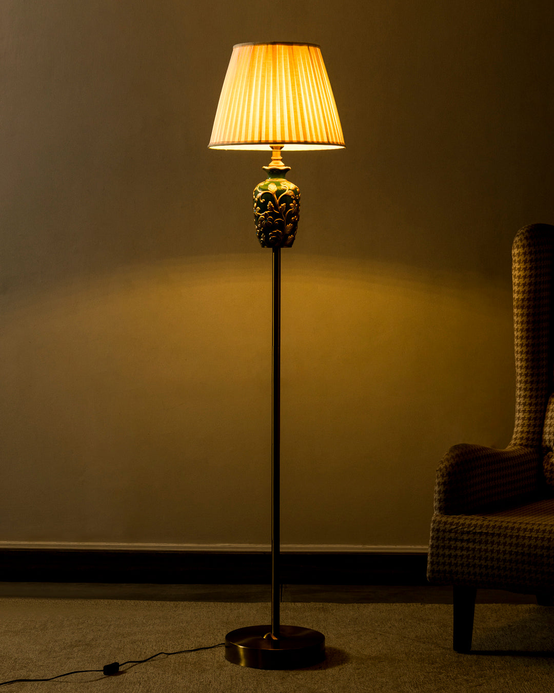 Ornate Emerald Blossom Floor Lamp 