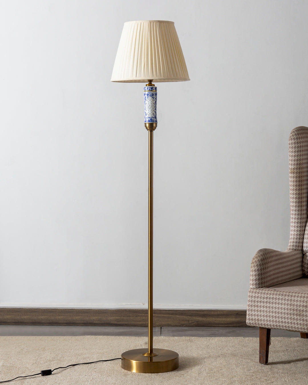 Blue & White Cylindrical Grace Floor Lamp 