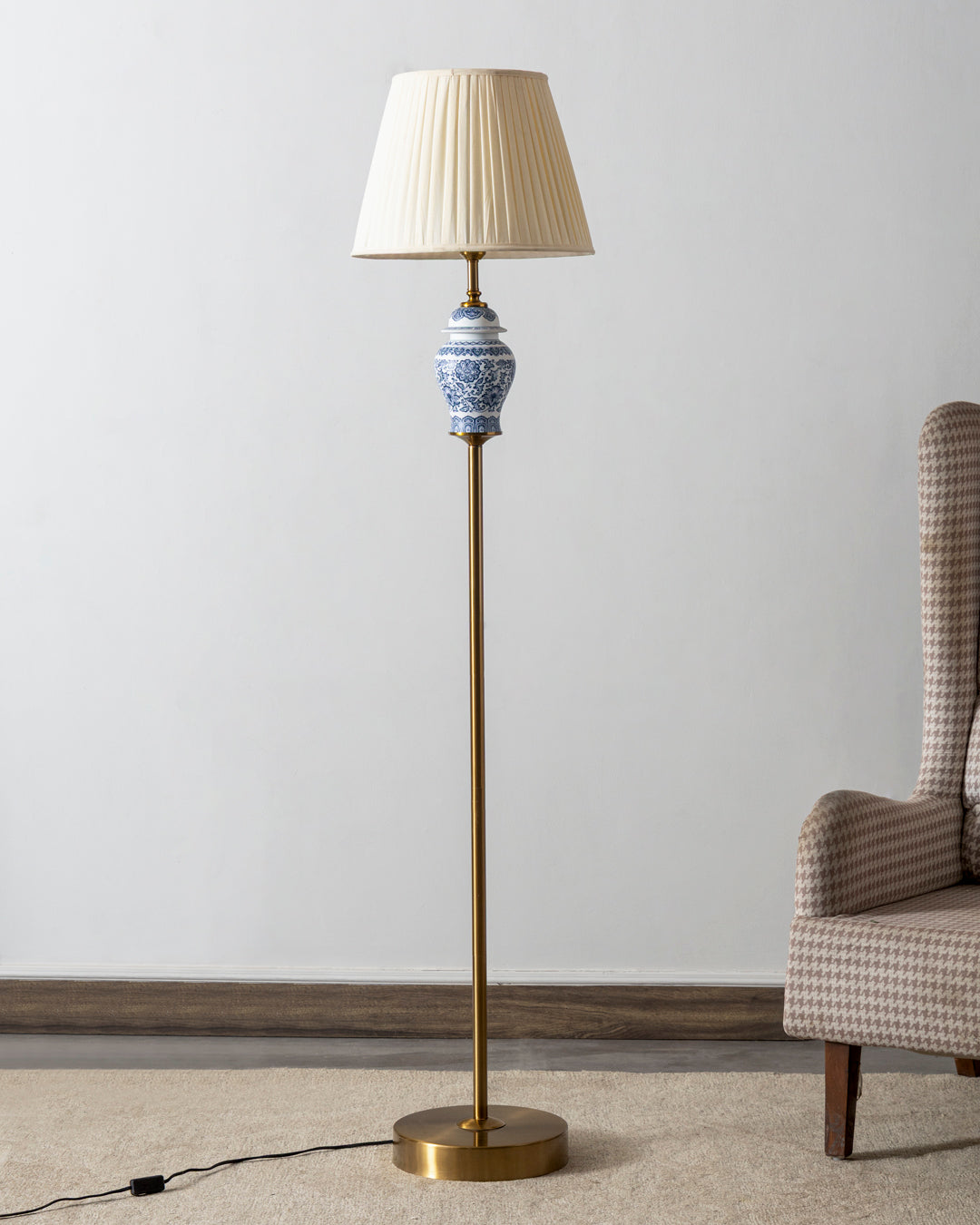 Blue & White Willow Heritage Floor Lamp 
