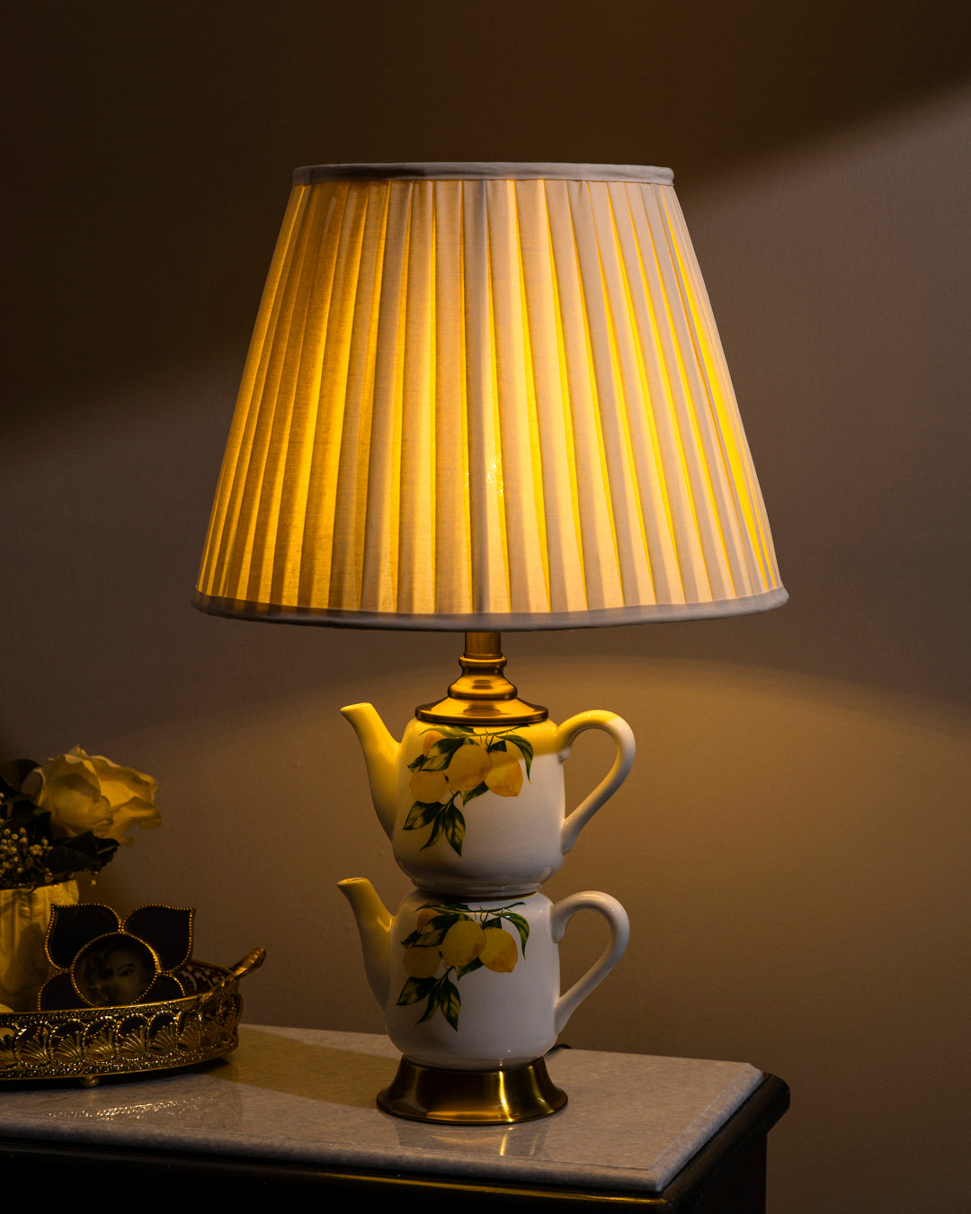 Lemon Orchard Teapot Table Lamp 