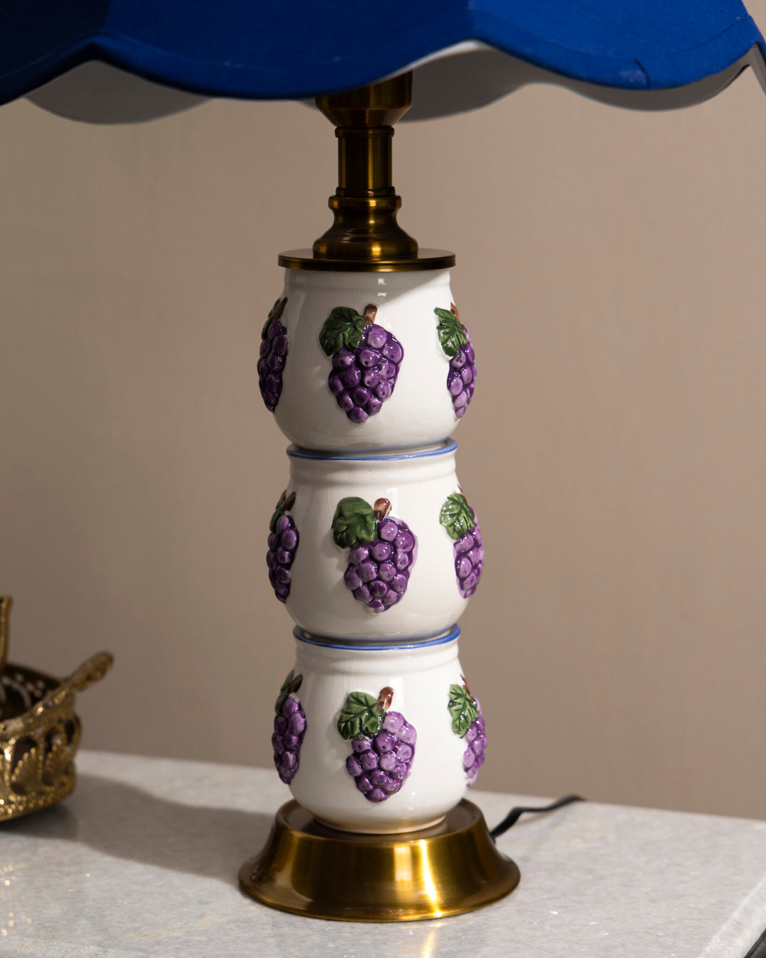 Graceful Grapes Condiment Table Lamp 